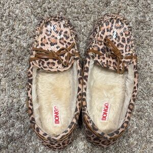 BONGO Leopard Print Moccasins with Sequins and Bow